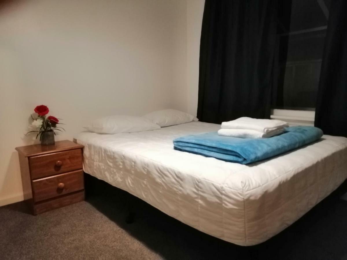 Homestay Double Room, Near The City Center Κράισττσερτς Εξωτερικό φωτογραφία