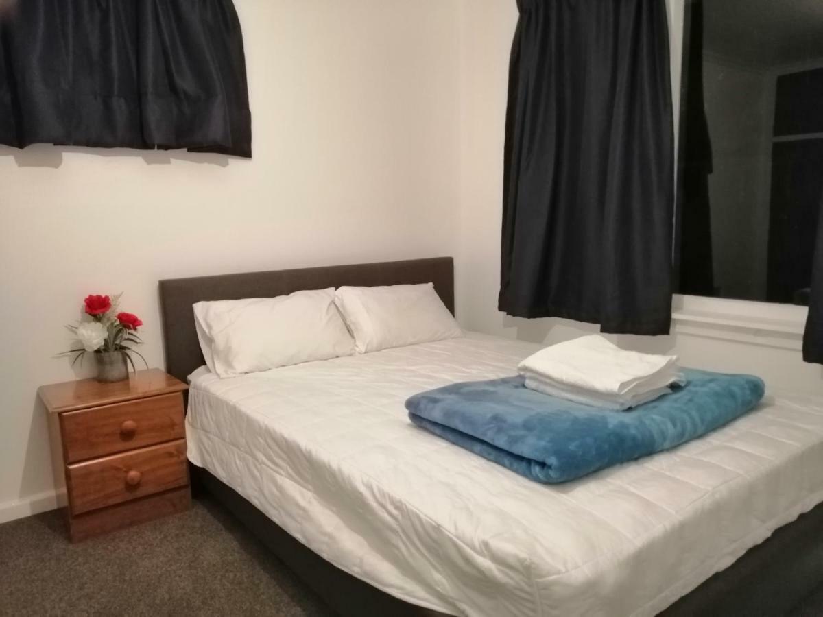 Homestay Double Room, Near The City Center Κράισττσερτς Εξωτερικό φωτογραφία