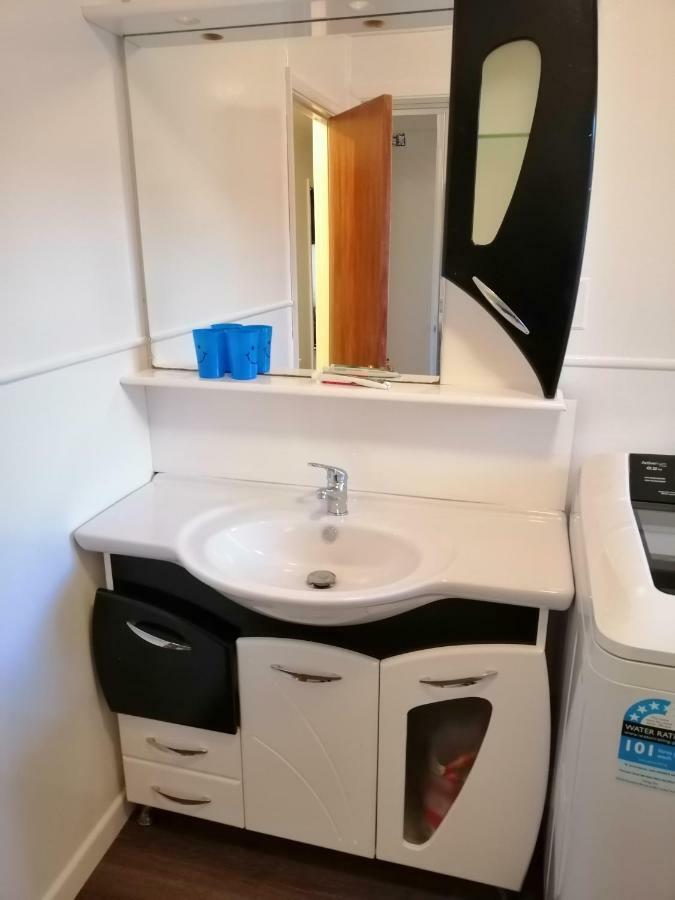 Homestay Double Room, Near The City Center Κράισττσερτς Εξωτερικό φωτογραφία